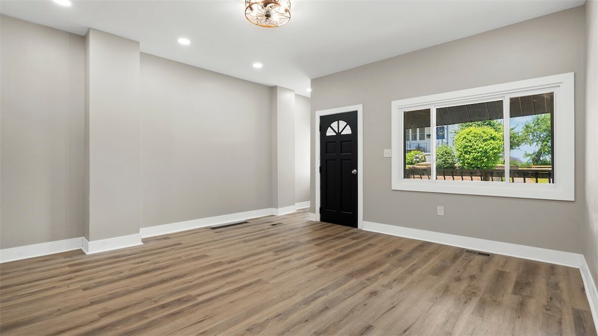 Property Photo:  2636 Cobden St  PA 15203 