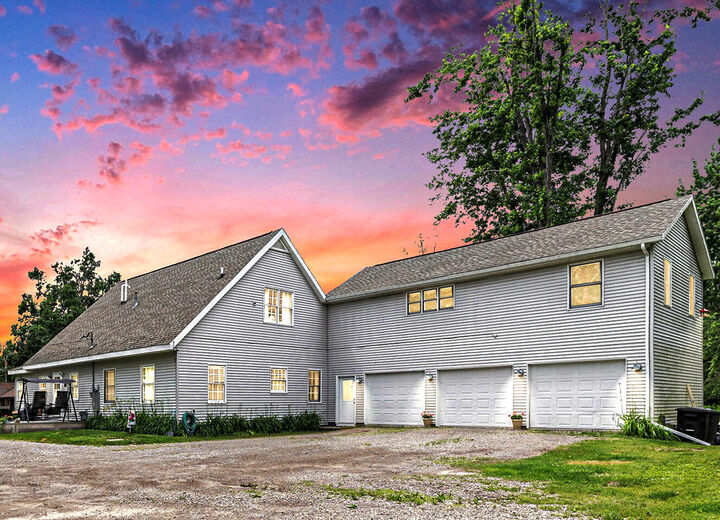 50 W Parkway Drive  Cheboygan MI 49721 photo