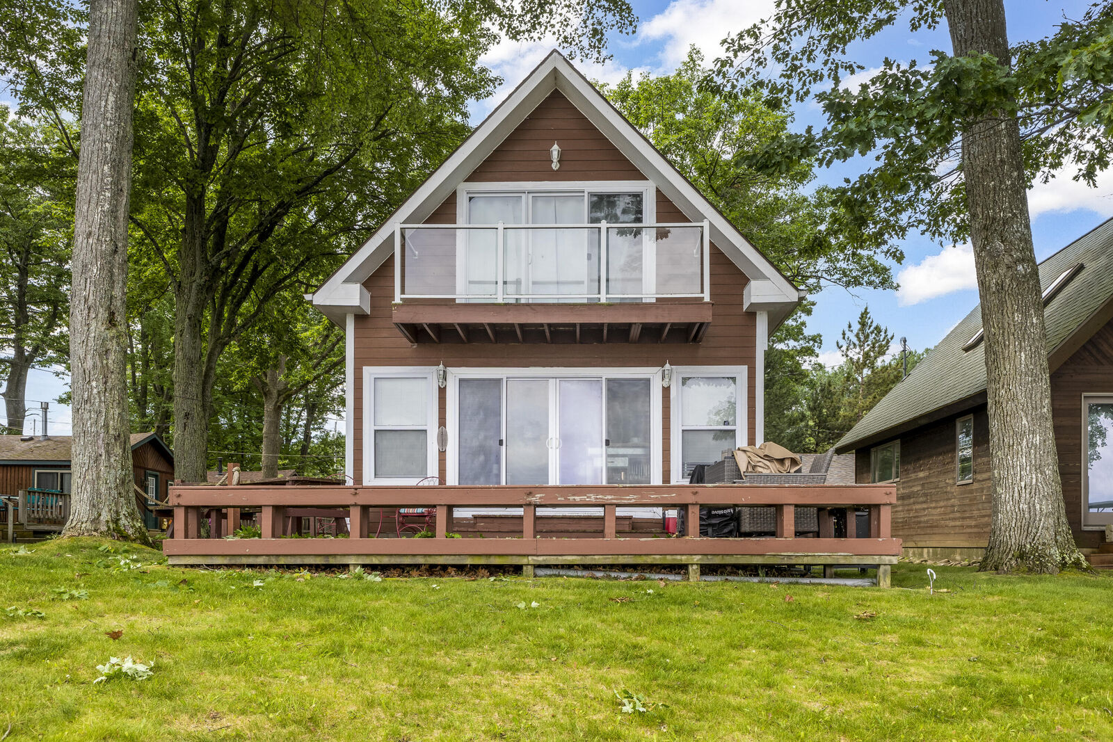 Property Photo:  3974 W Houghton Lake Drive  MI 48629 