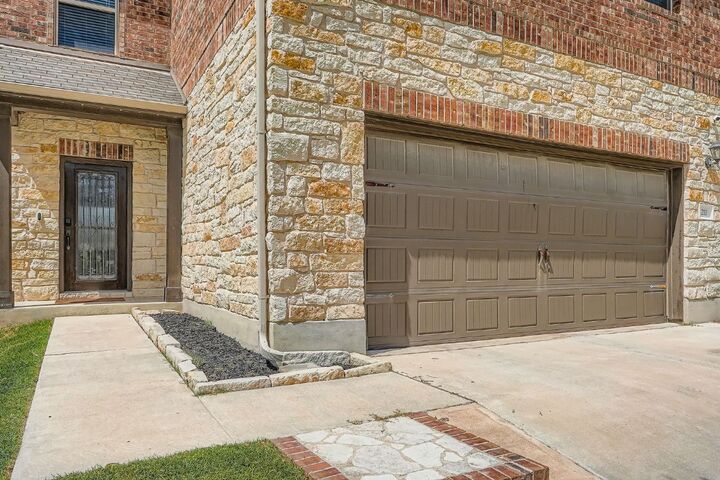 Property Photo: 211 Satsuma Drive TX 78610
