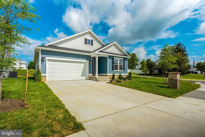 Property Photo:  100 Midsummer Lane  VA 22645 