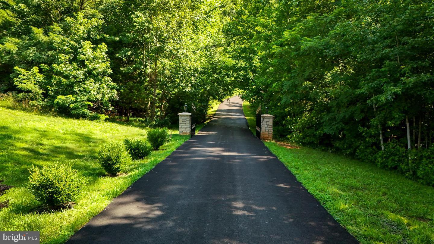 Property Photo: 21 Wentworth Drive VA 22406