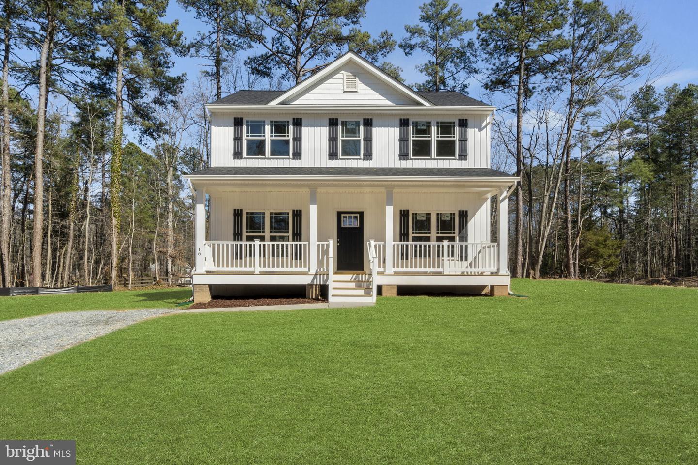 Property Photo:  471 Lake Caroline Drive  VA 22546 