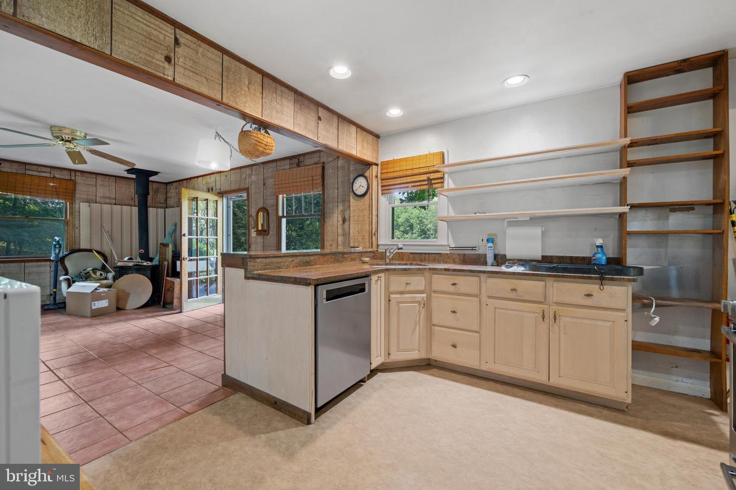 Property Photo: 4902 Worthington Way MD 21043