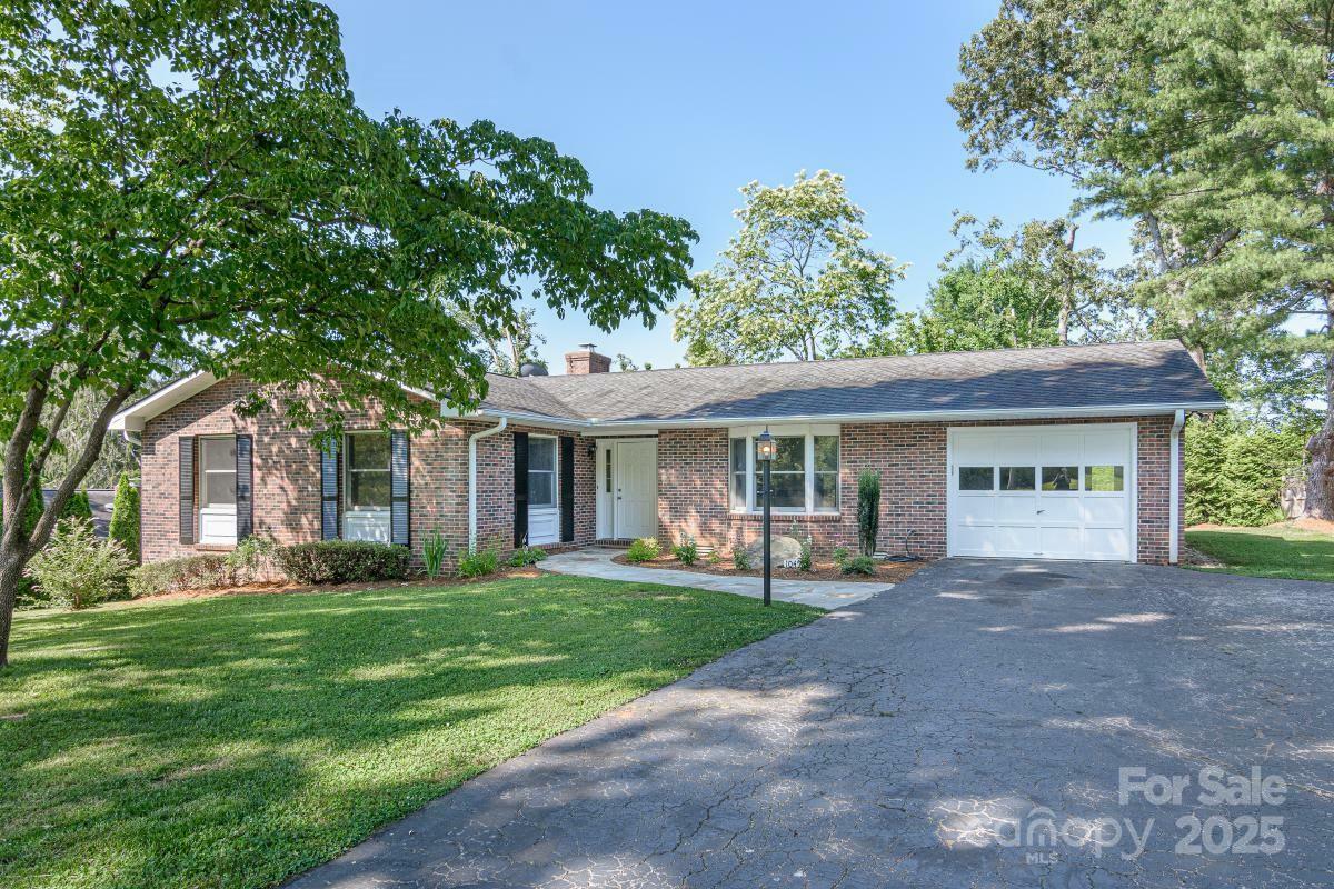 Property Photo:  1045 Carousel Lane  NC 28792 