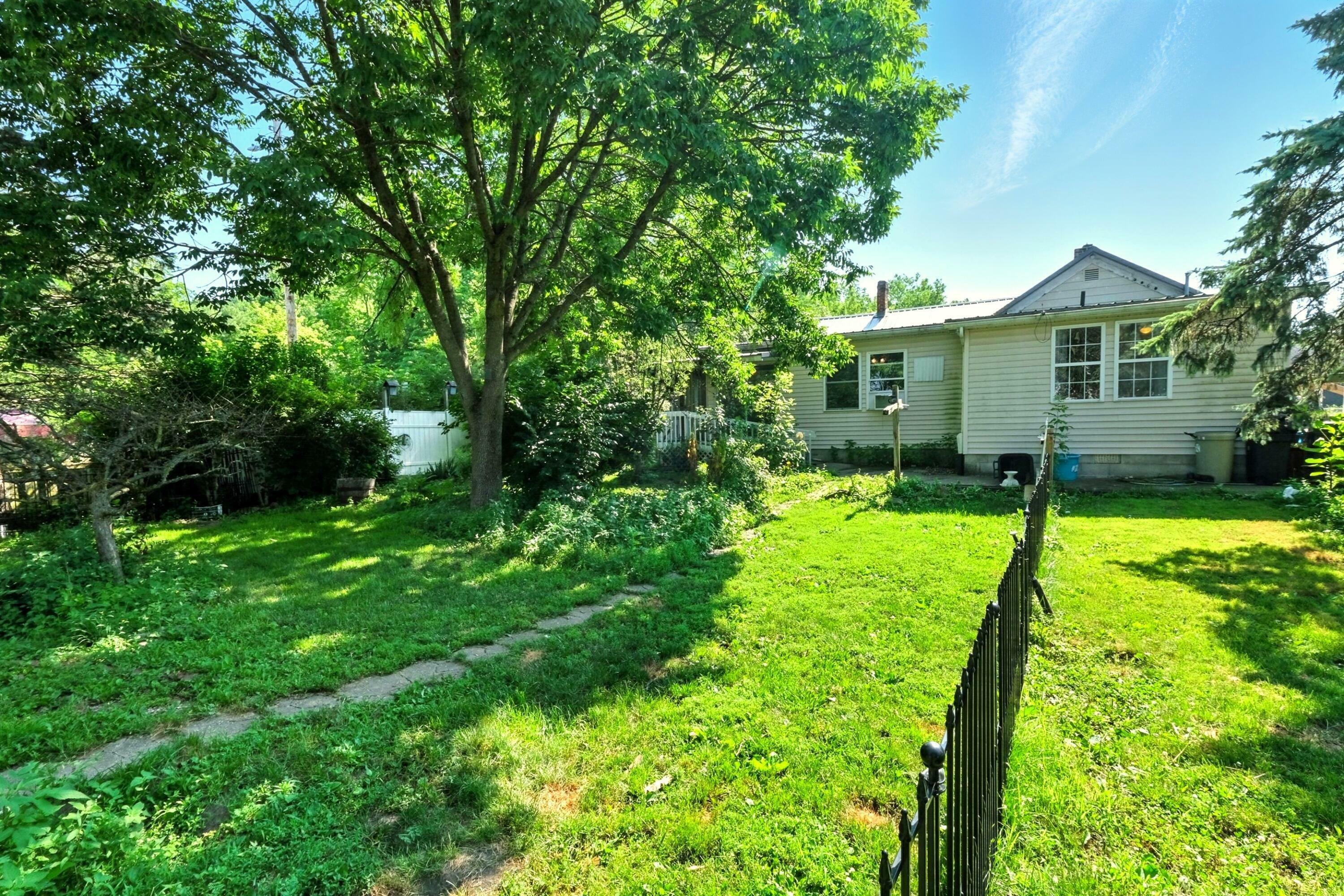 Property Photo:  78 East Street  OH 44813 