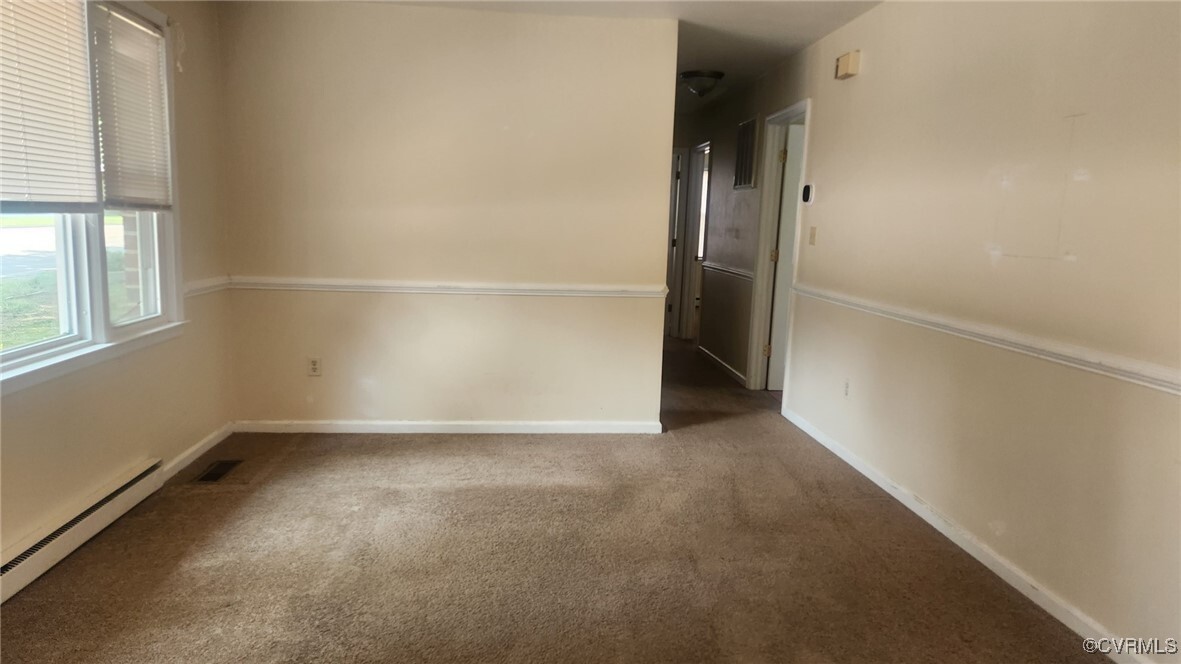 Property Photo: 912 E Ellerslie Avenue VA 23834