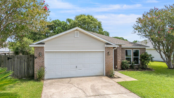 Property Photo: 6318 Heronwalk Drive FL 32563