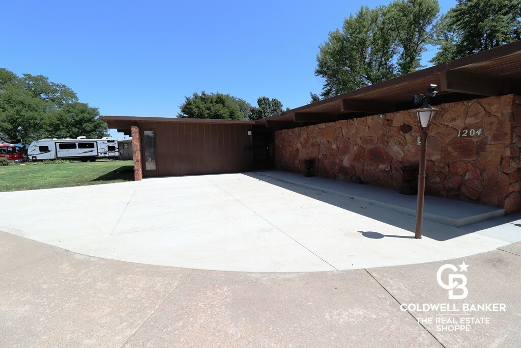 Property Photo:  1204 Circle Drive  KS 67846 