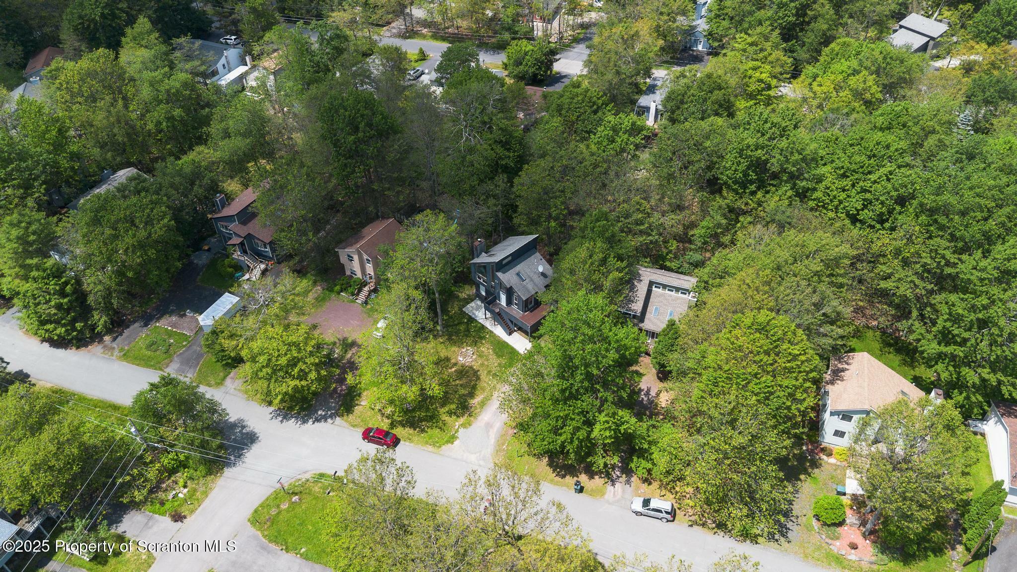Property Photo:  3020 Briarwood Drive  PA 18466 