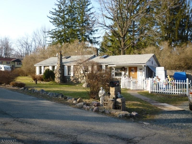 Property Photo:  490 Split Rock Rd  NJ 07849 