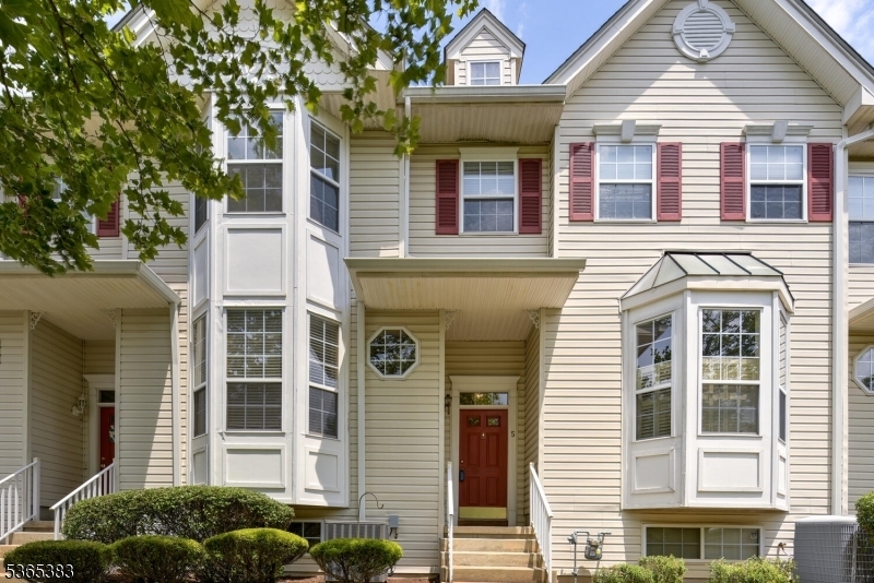 Property Photo: 5 Cummington Ln NJ 08822