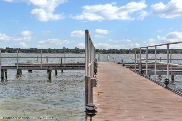 Property Photo: 735 S Lakeview Road 14 FL 33852