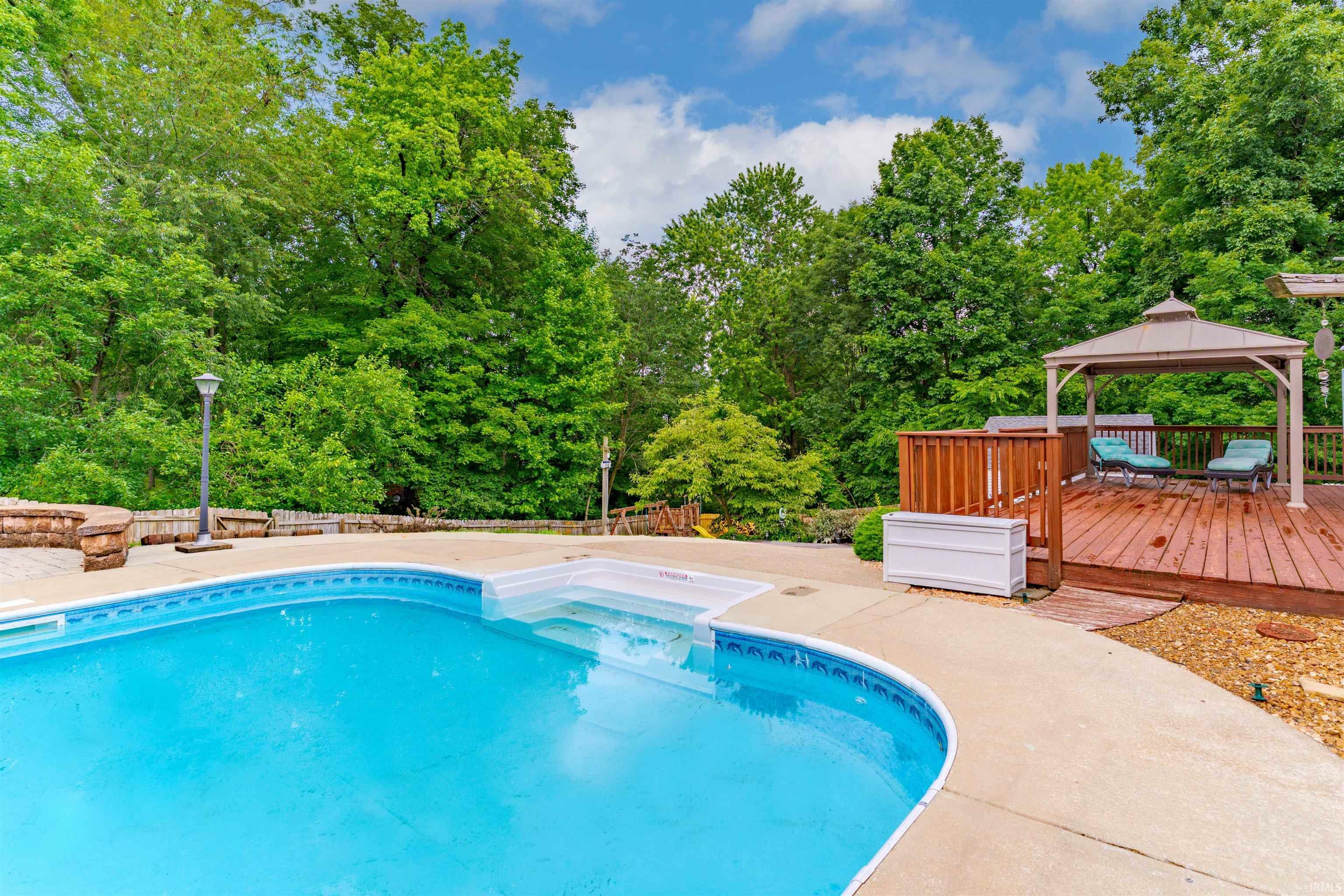Property Photo:  5413 Landview Drive  IN 47630 