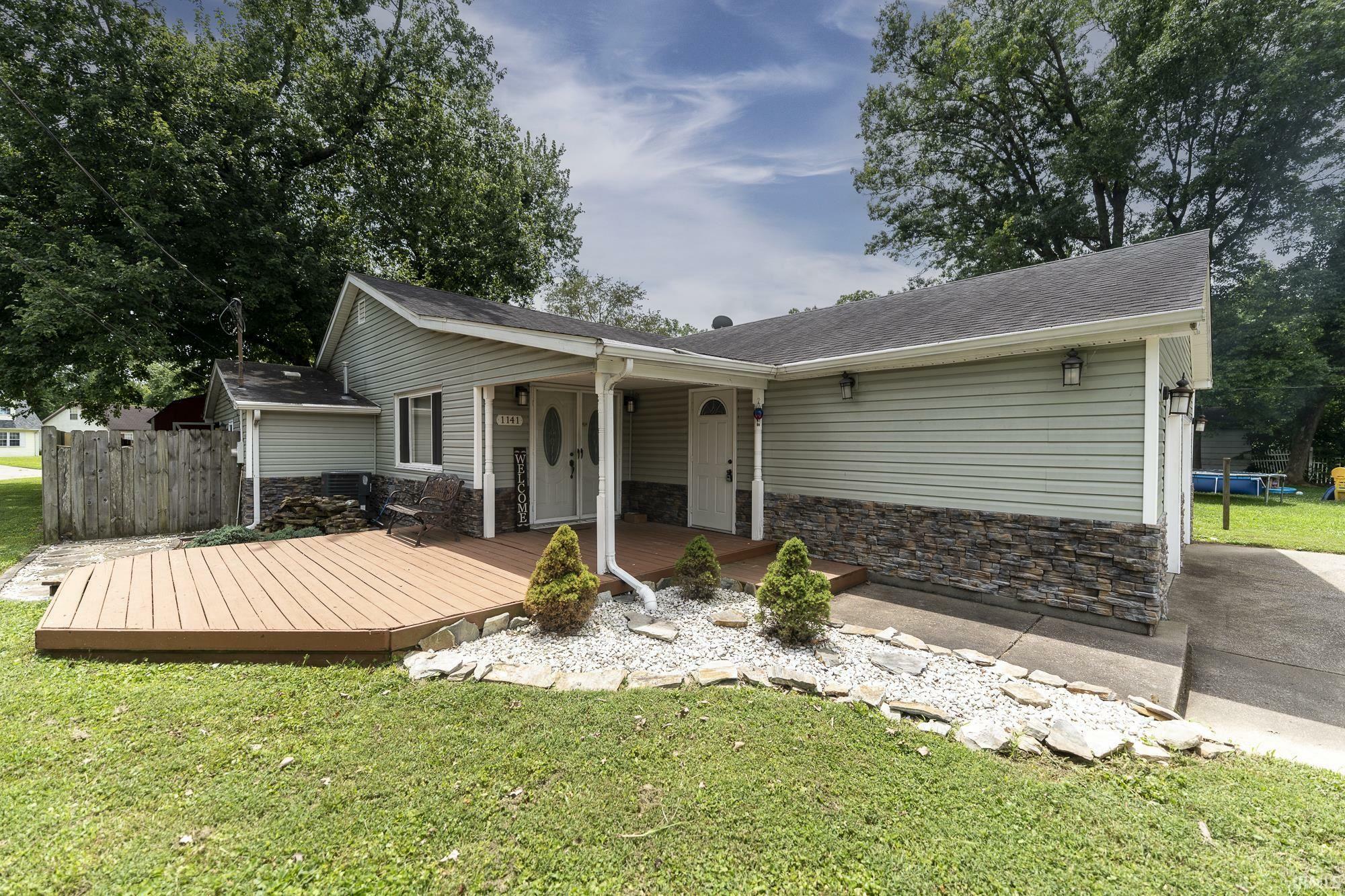 Property Photo:  1141 Richland Avenue  IN 47711 