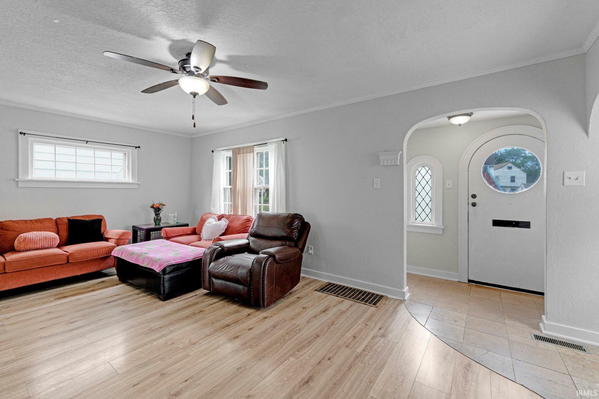 Property Photo: 4643 Calumet Avenue IN 46806-2206