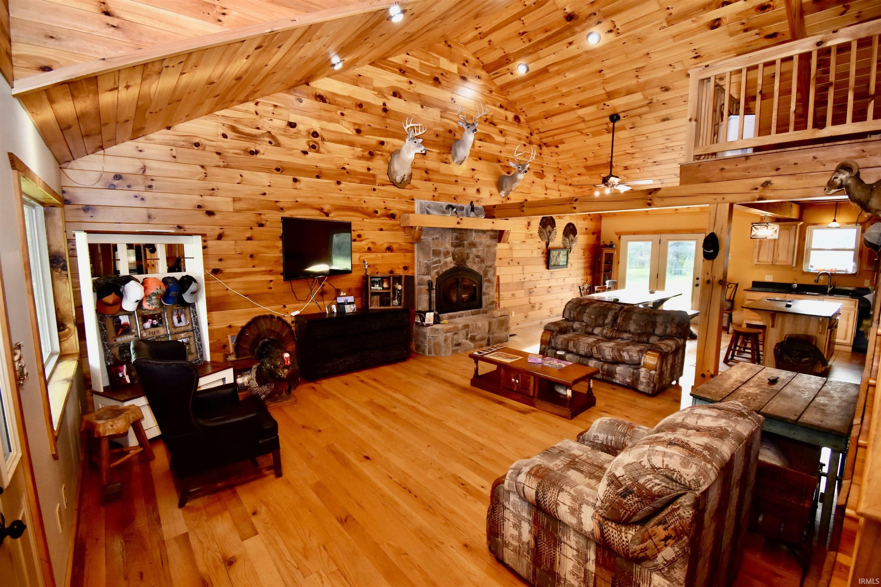 Property Photo: 5233 Eby Road IN 47601