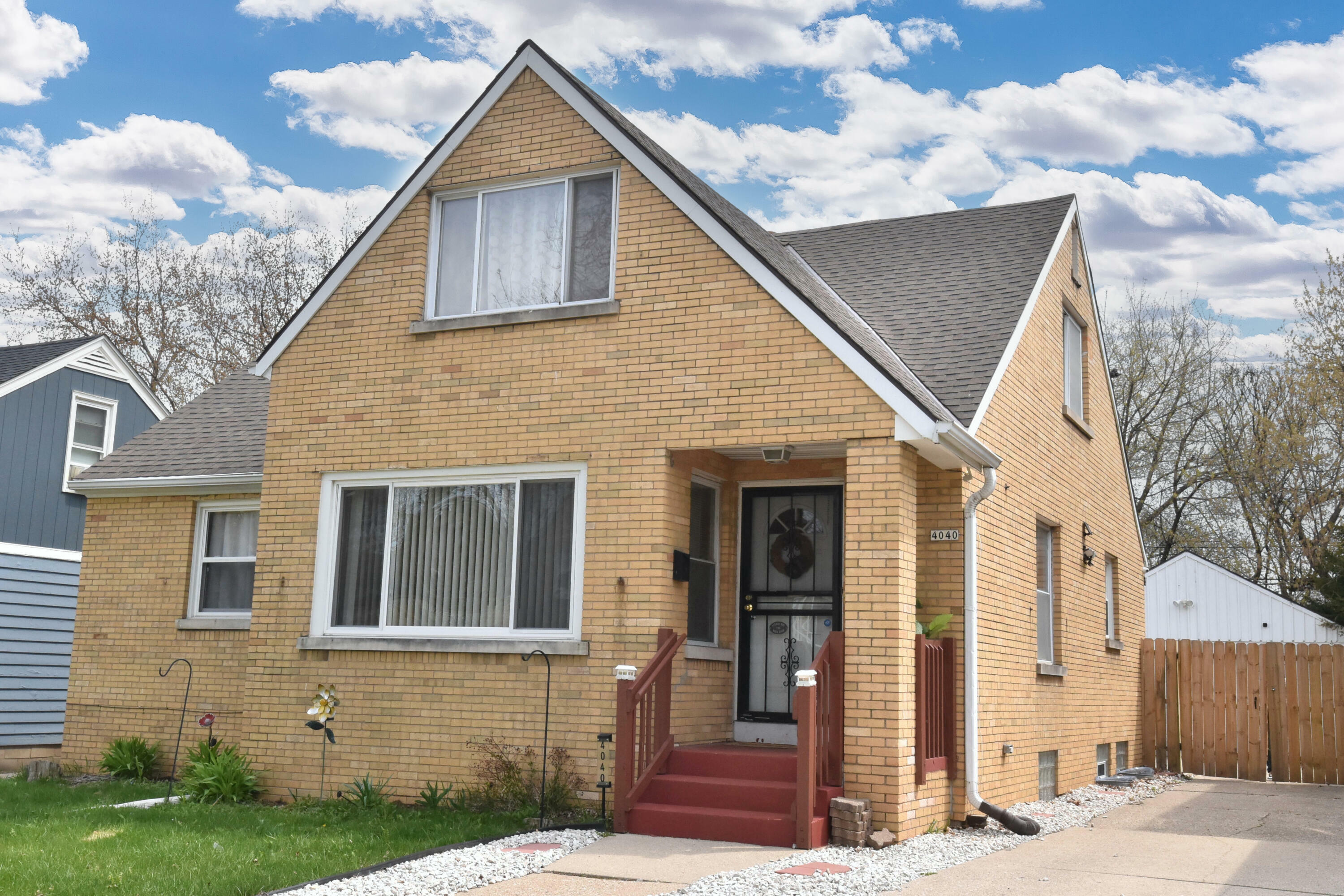 4040 N 11th St  Milwaukee WI 53209 photo
