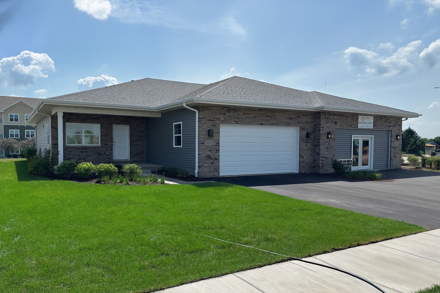 2033 Isabella Lane  Minooka IL 60447 photo