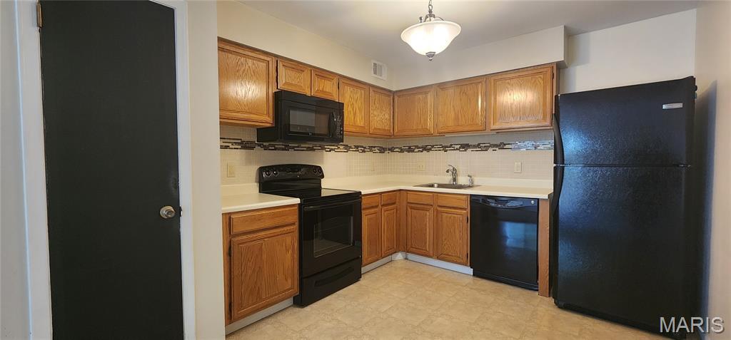 Property Photo: 1239 Creve Coeur Crossing Lane C MO 63017