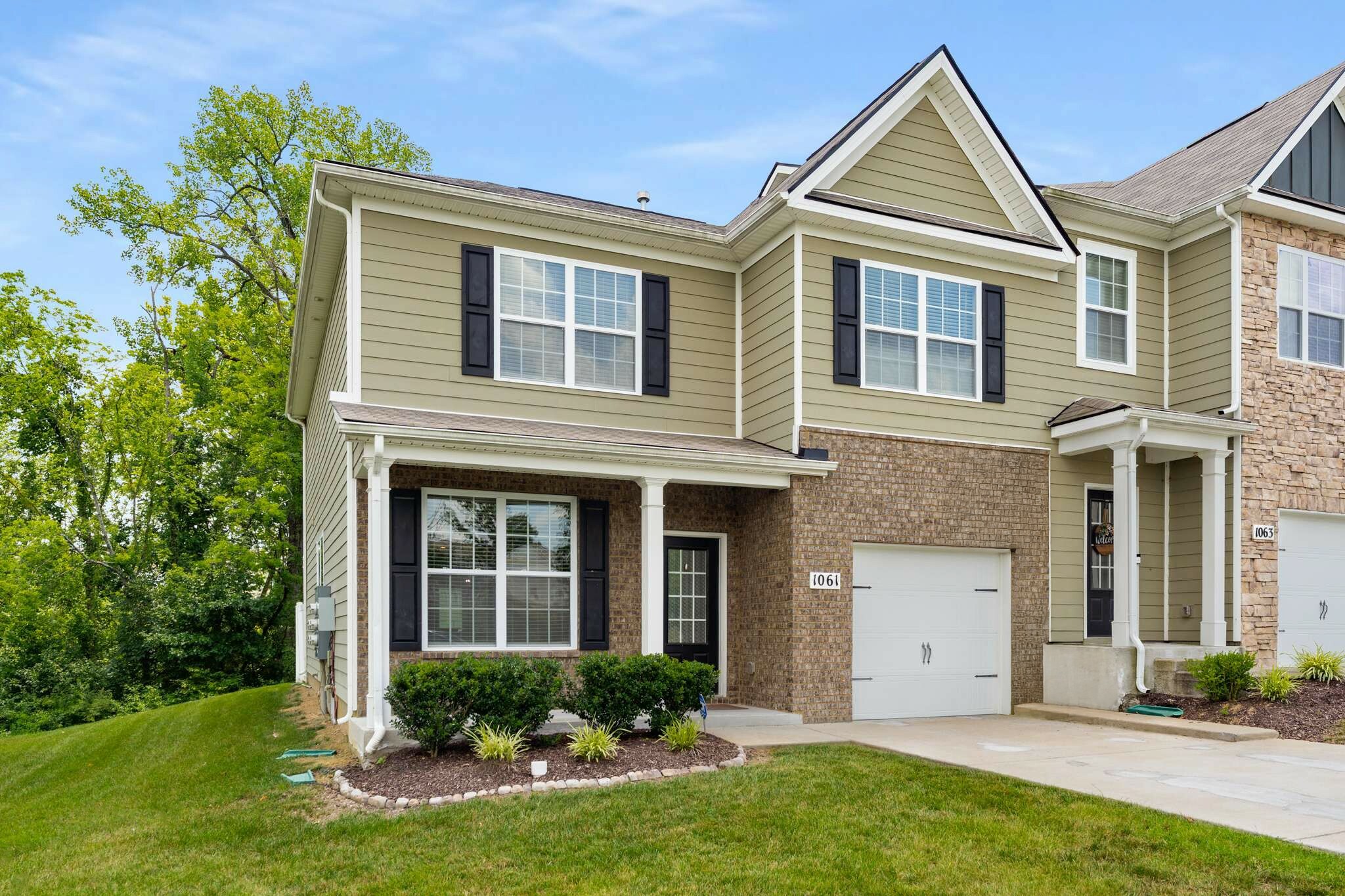 Property Photo: 1061 Woodbridge Blvd TN 37090