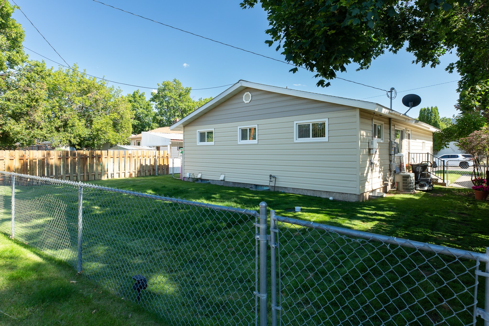 Property Photo:  1724 Ernest Avenue  MT 59801 