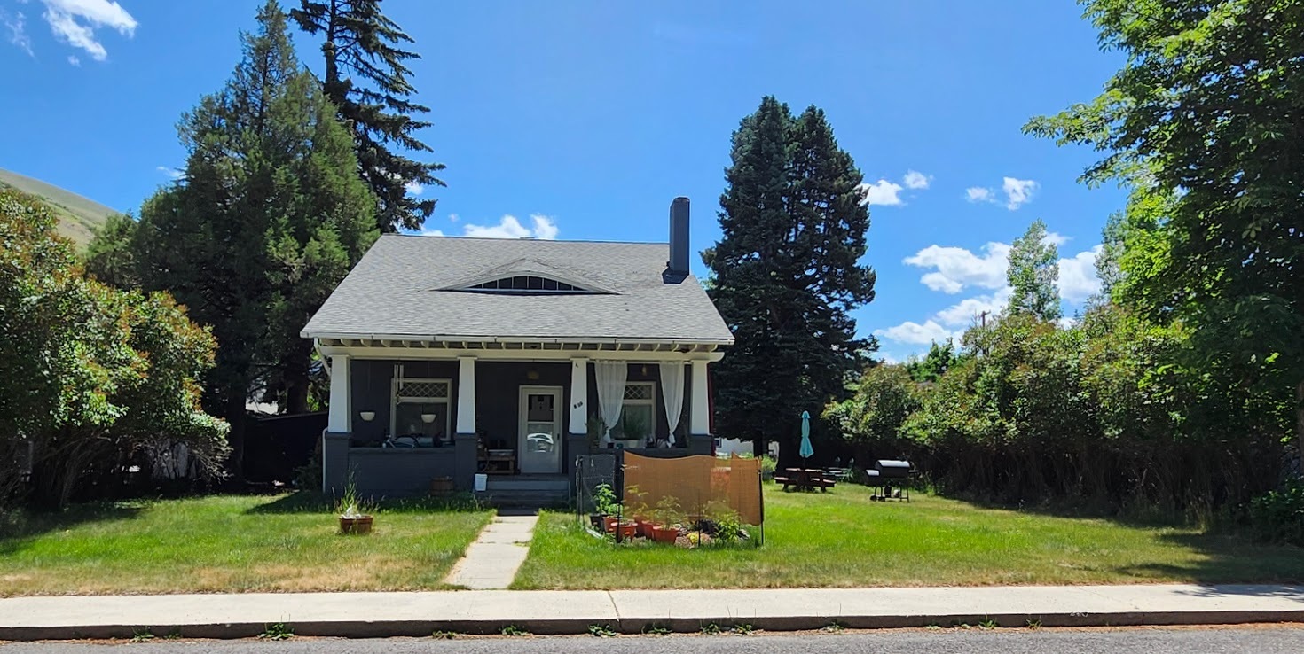 Property Photo: 839 Evans Avenue MT 59801