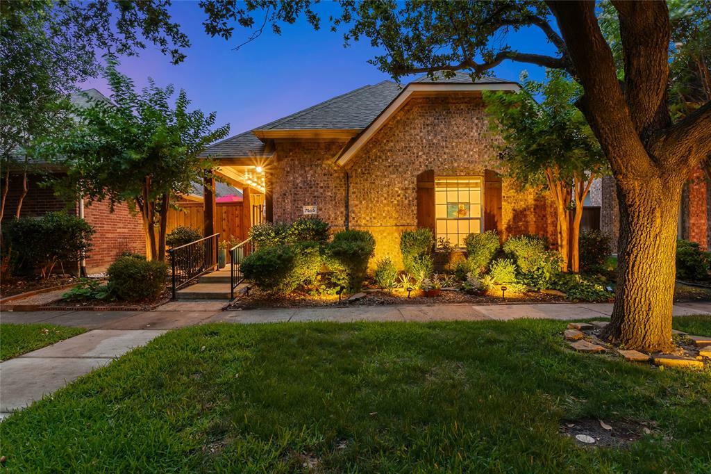 Property Photo: 7585 Glasshouse Walk TX 75035