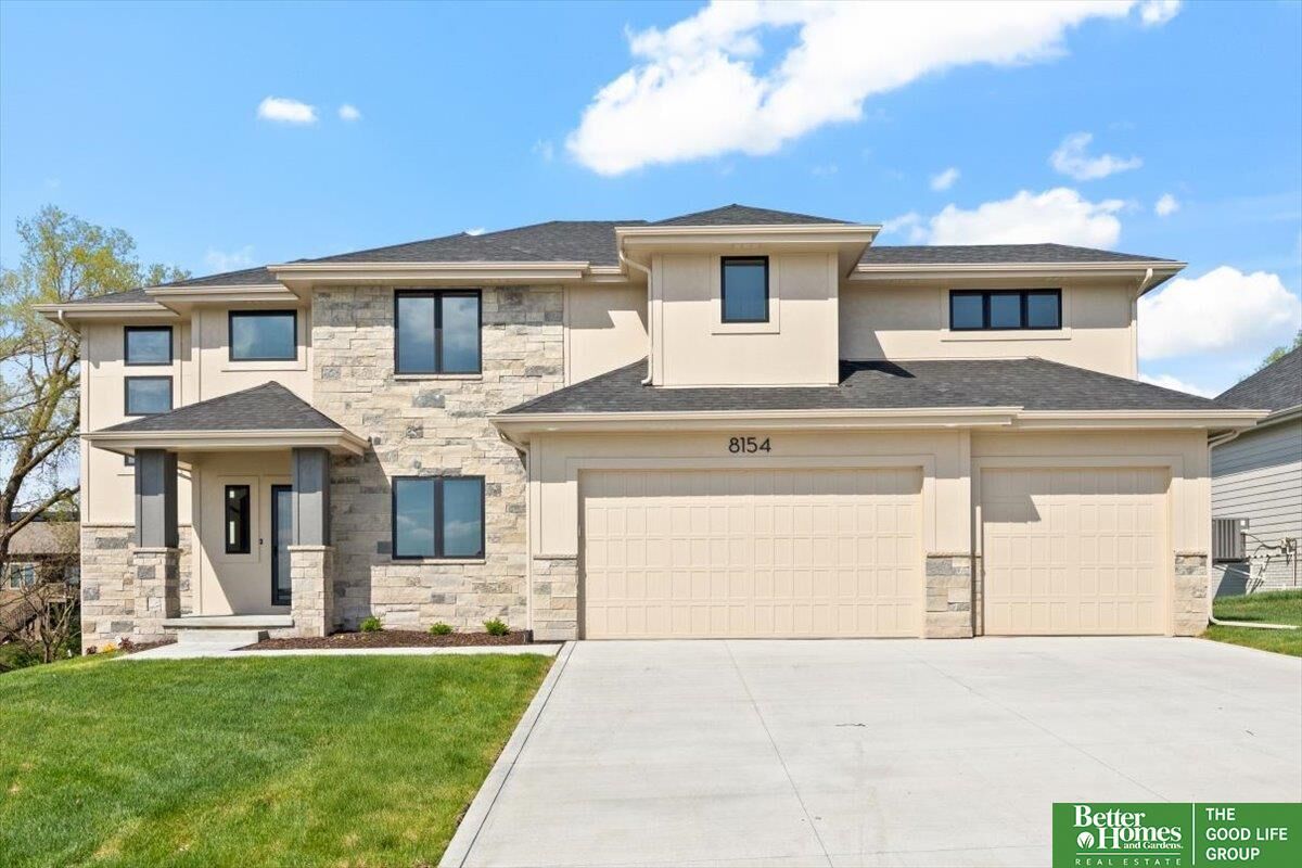 Property Photo:  4509 S 203rd Street  NE 68135 