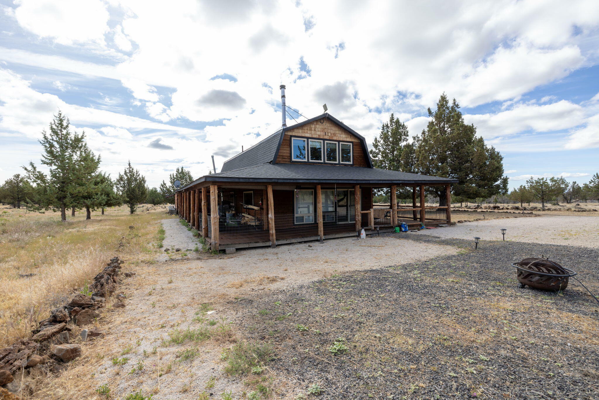 Property Photo:  6860 SW Prospect View Drive  OR 97734 