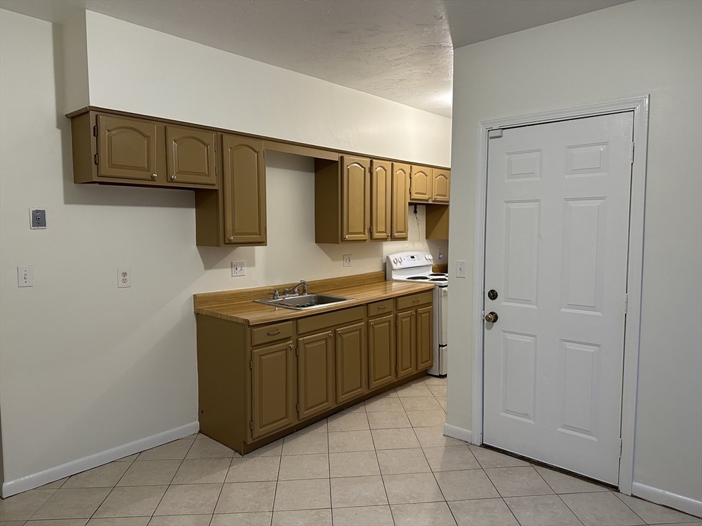 Property Photo:  245 Green Street 1  MA 02301 