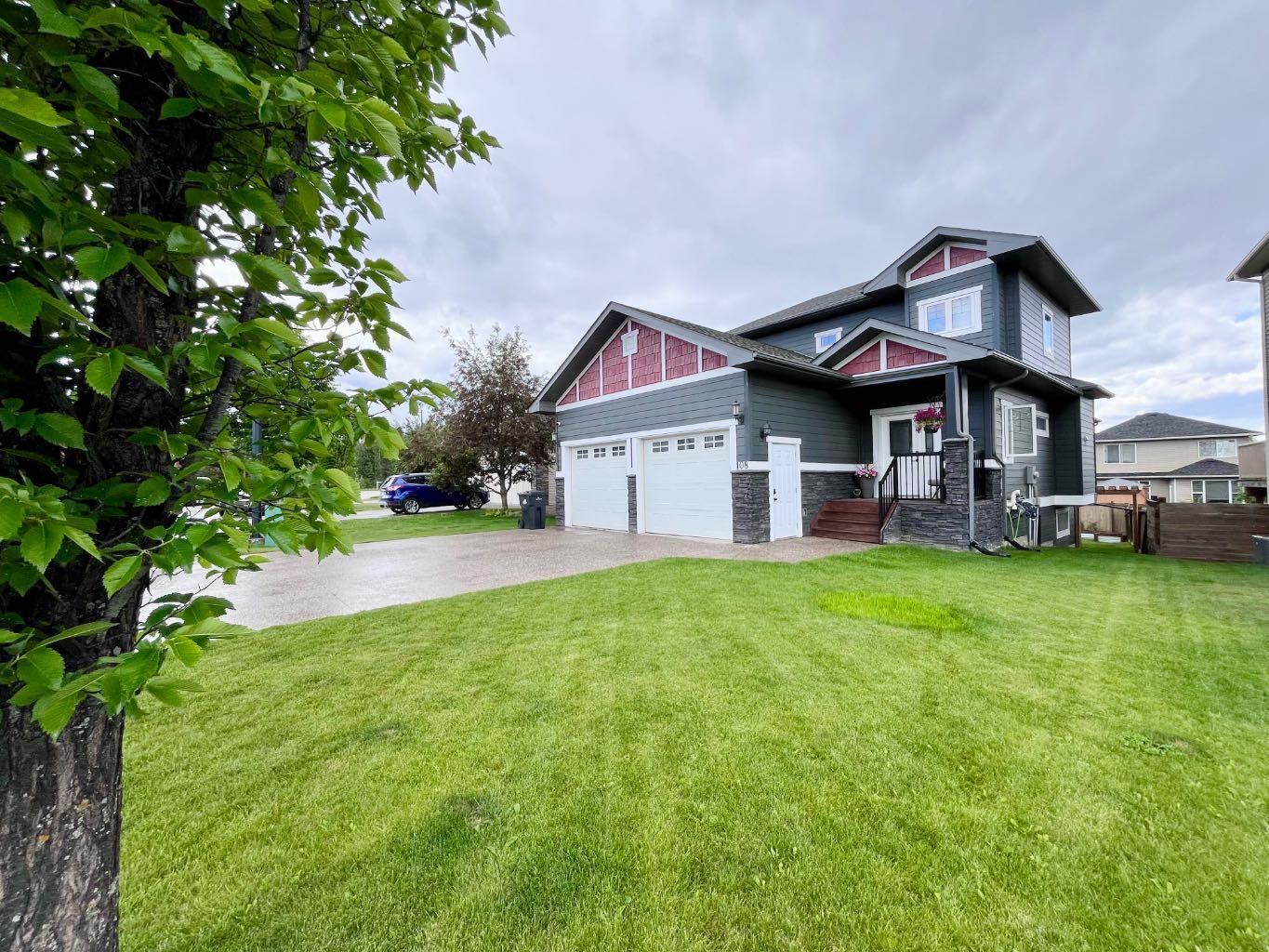 Property Photo:  108 Cranberry Court  AB T7V 0B3 