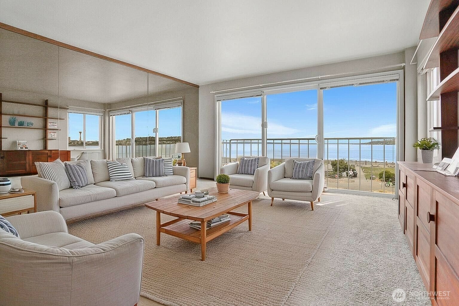 Property Photo: 1156 Alki Avenue SW 202 WA 98116