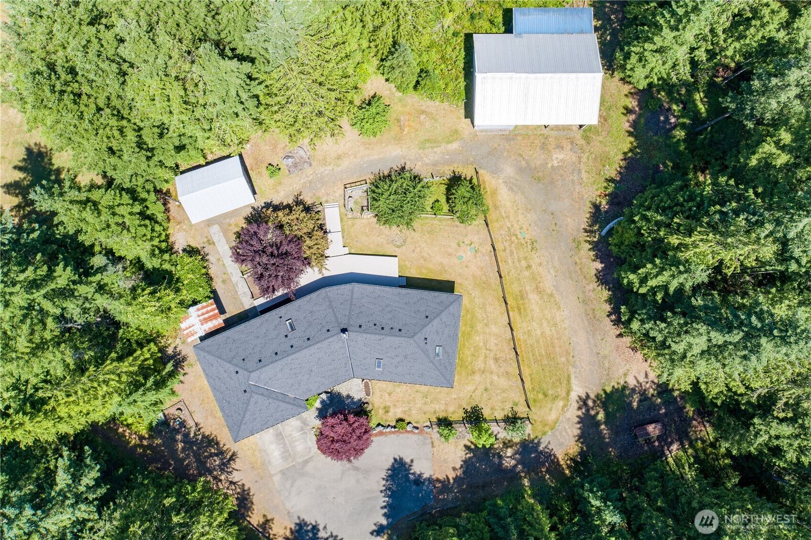 Property Photo:  295724  Hwy 101  S  WA 98376 