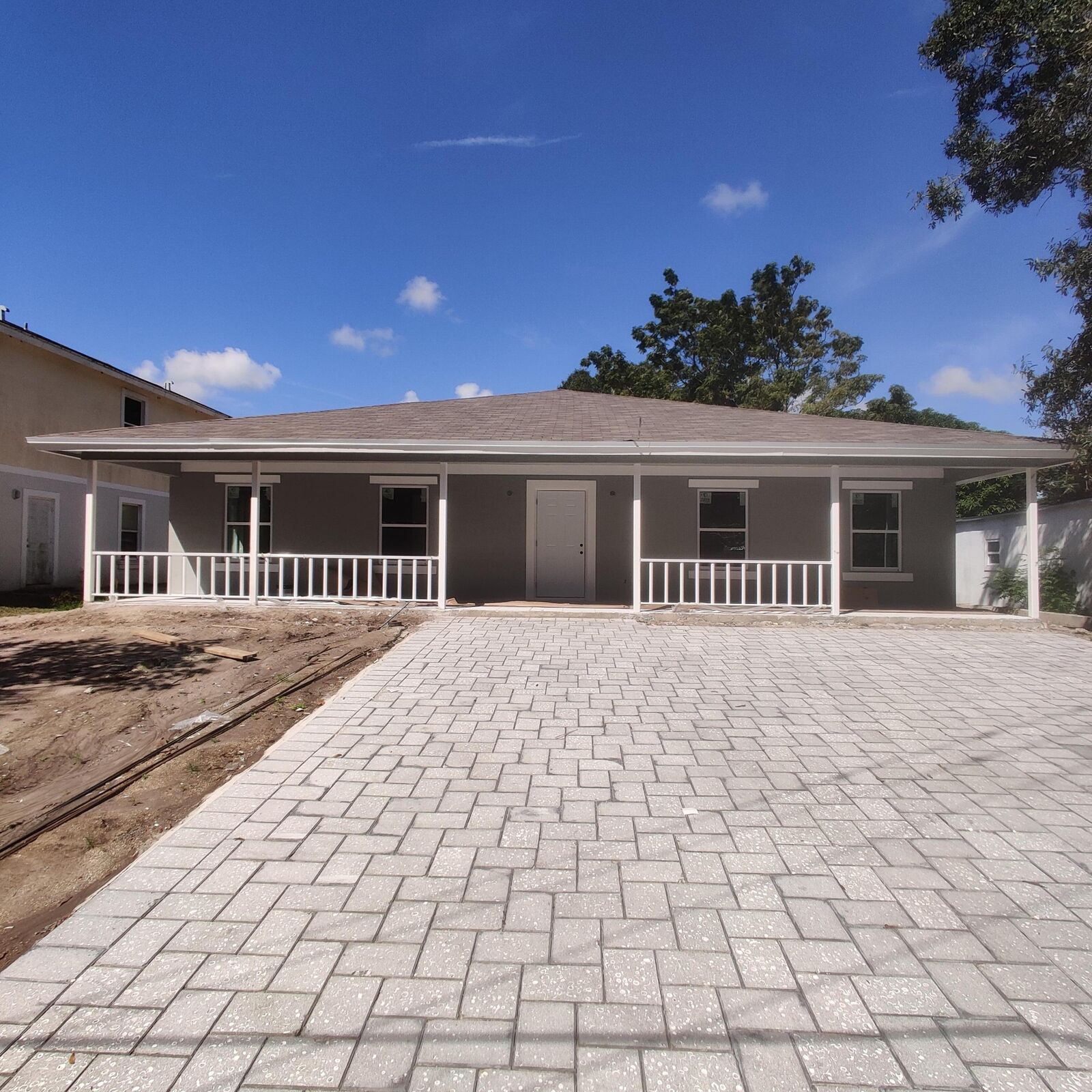 Property Photo: 2206 S 34th Street FL 34947