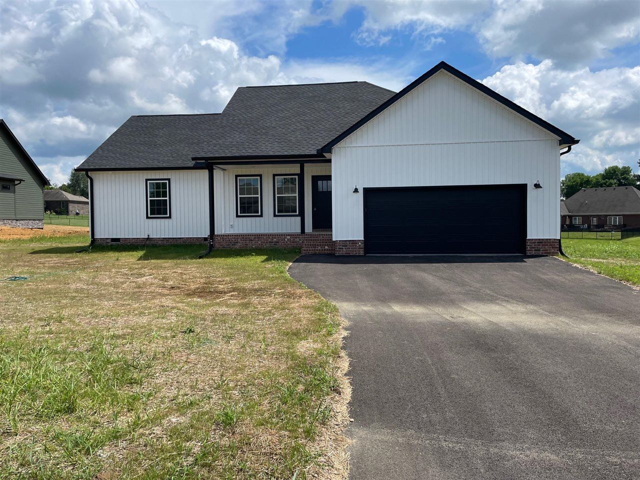 Property Photo:  310 Blossom Court  KY 42164 