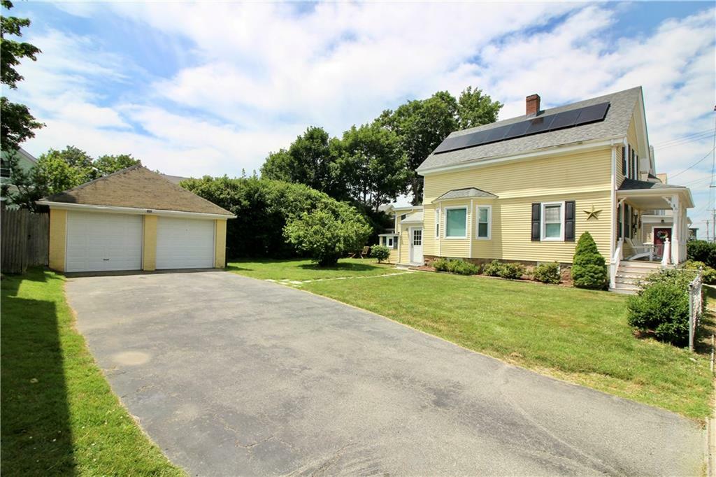 16 Congdon Avenue  Newport RI 02840 photo