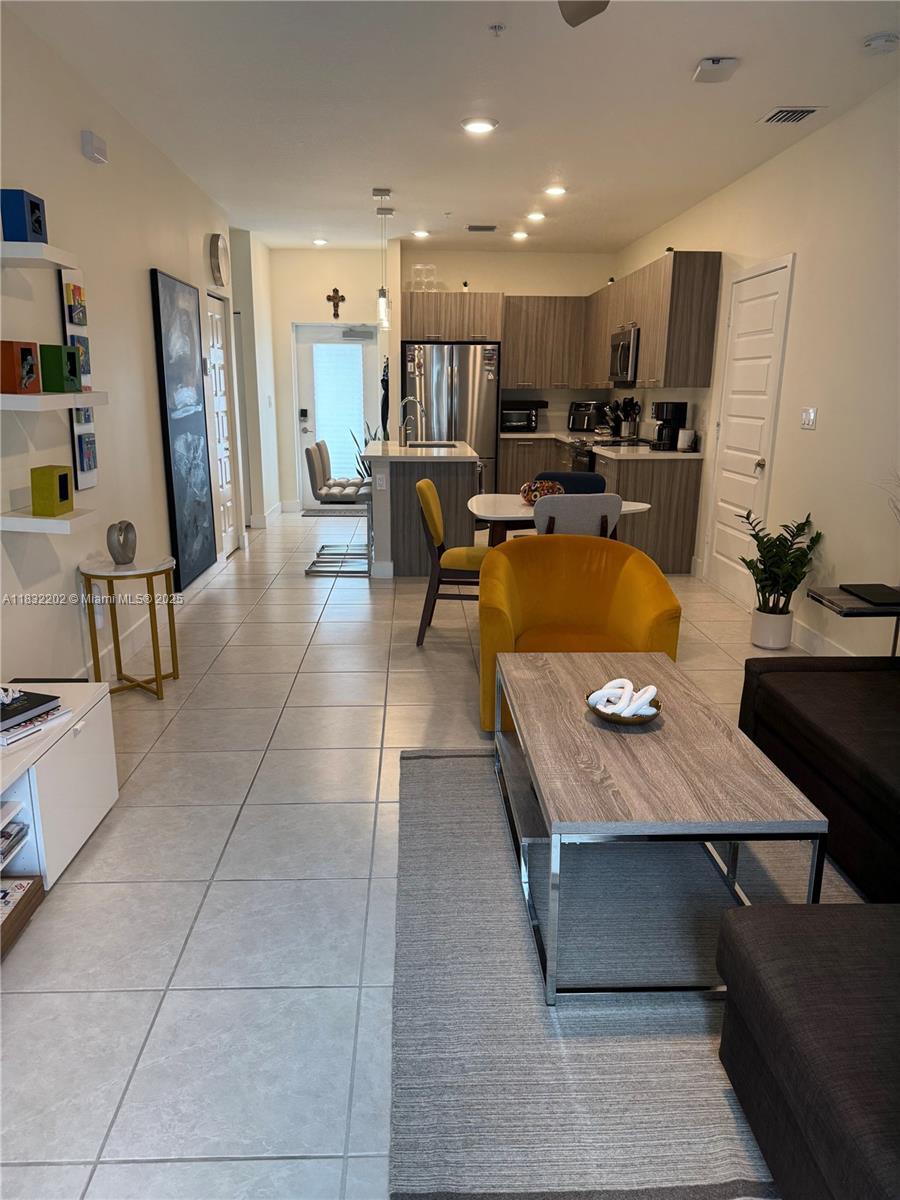 4670 NW 84th Ave 33  Doral FL 33166 photo