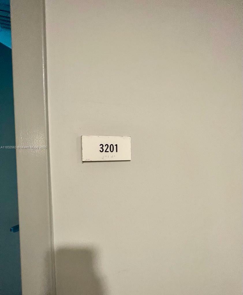 Property Photo: 300 S Biscayne Blvd T-3201 FL 33131