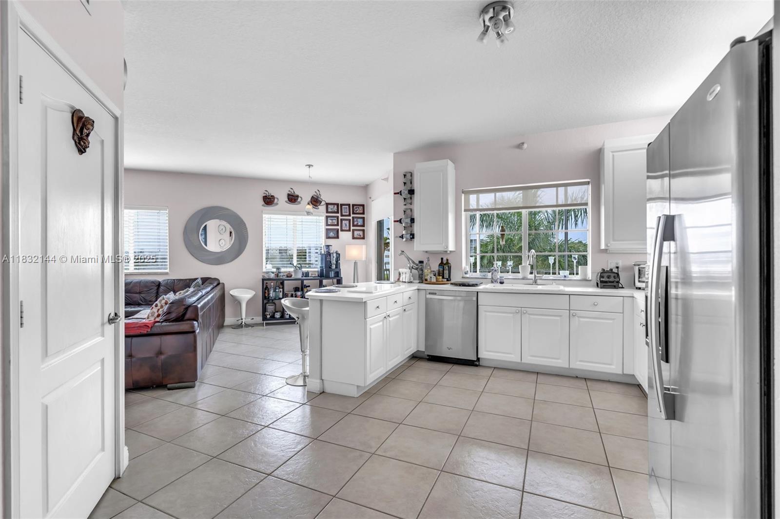 Property Photo: 10700 NW 66th St 308 FL 33178