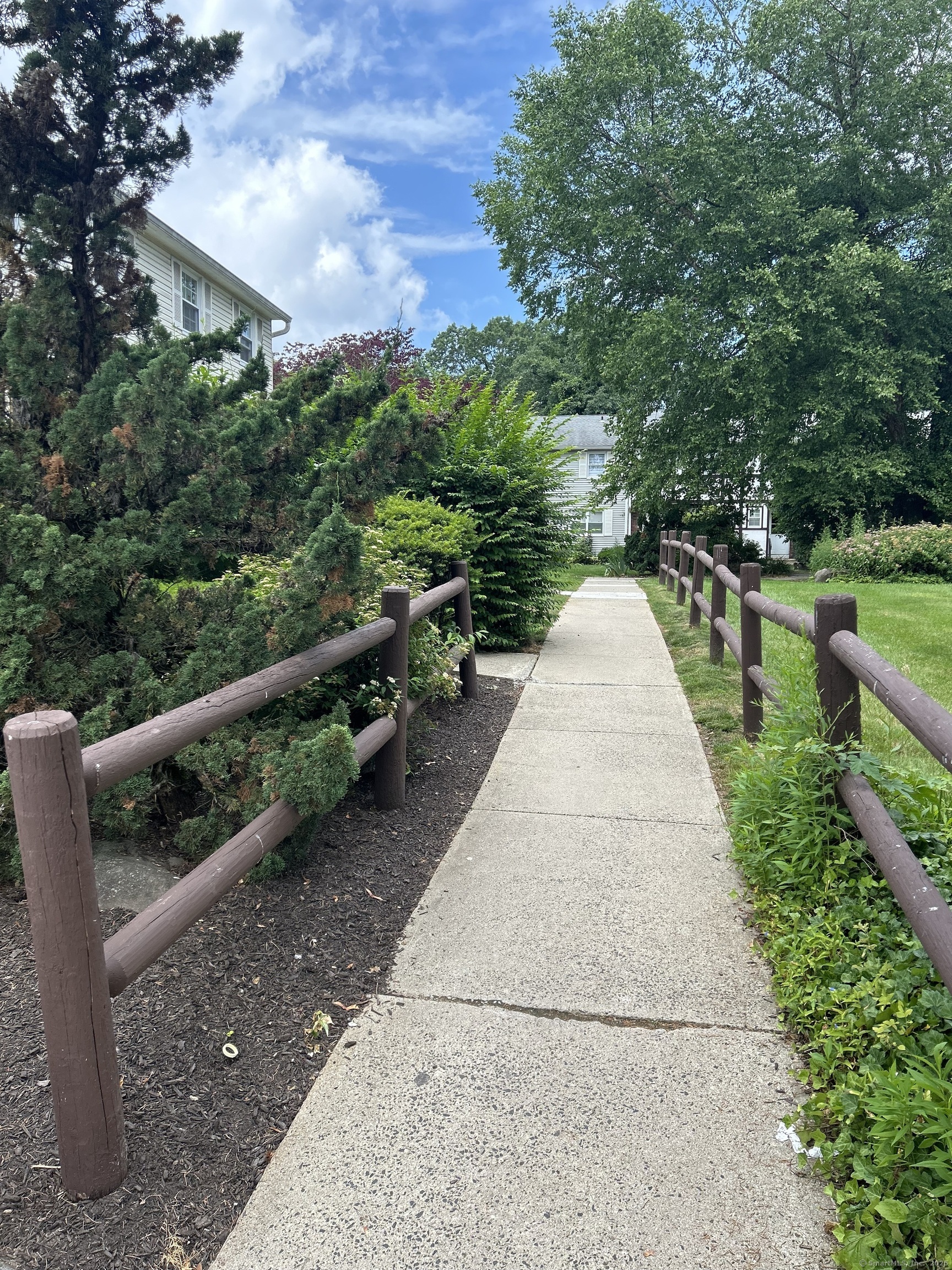 Property Photo: 58 E Gate Ln 58 CT 06514