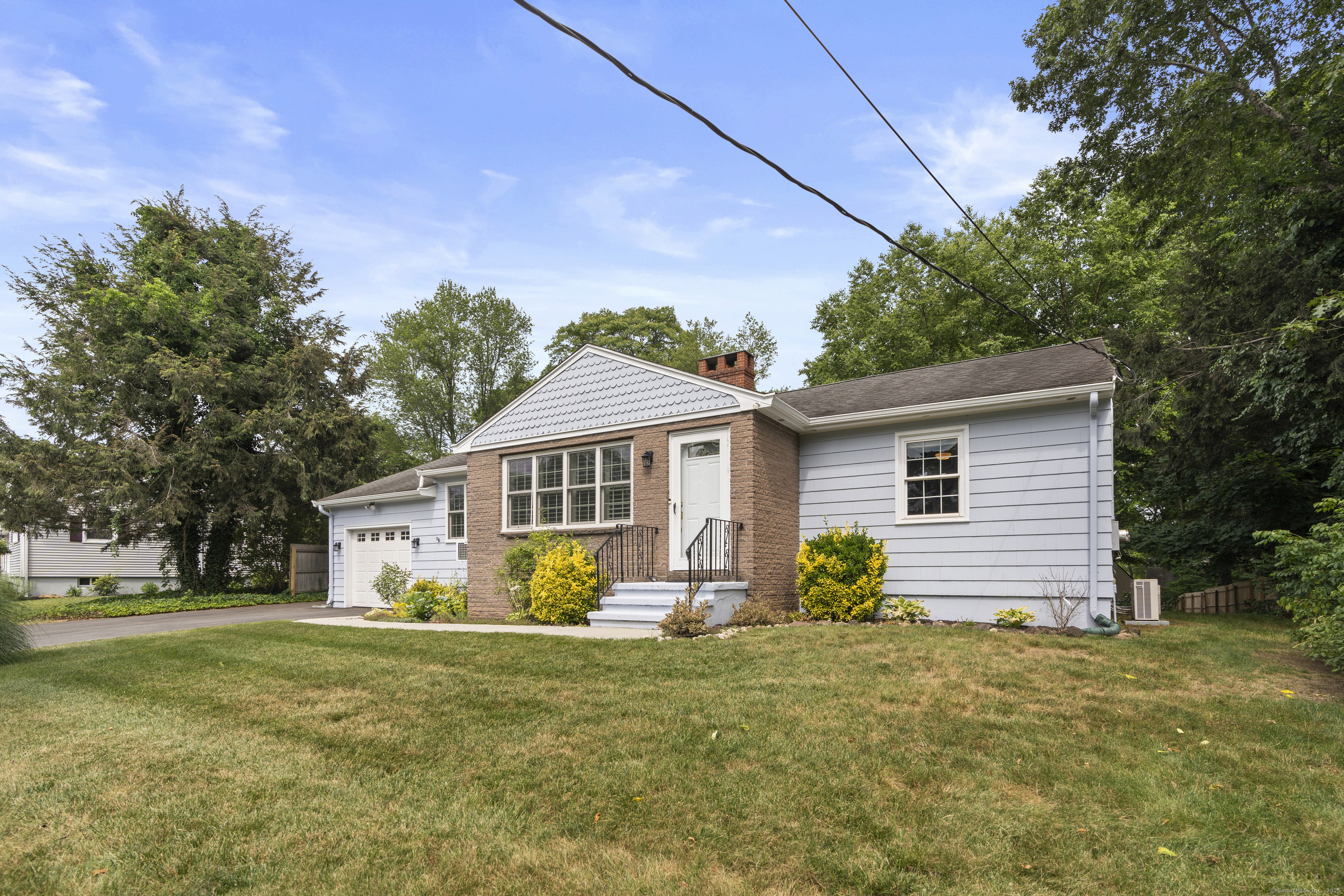 Property Photo: 7 Northeast Drive CT 06473