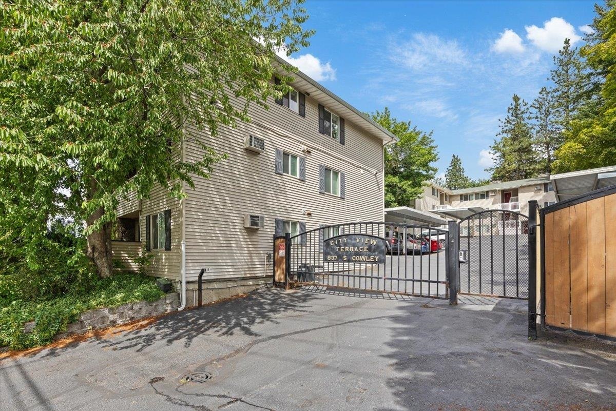 Property Photo:  837 S Cowley St 301  WA 99202 
