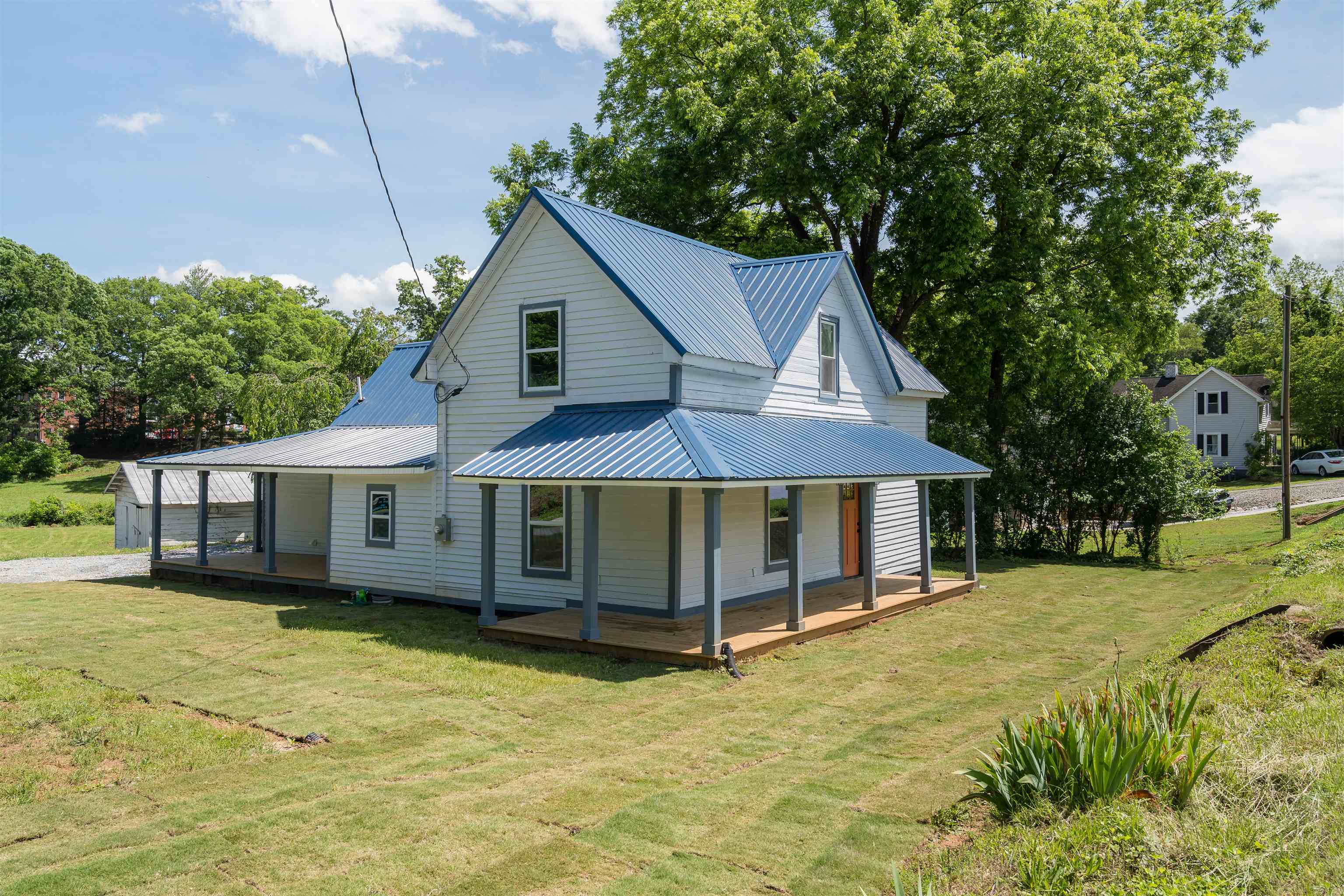 Property Photo: 114 Montgomery Street SC 29322
