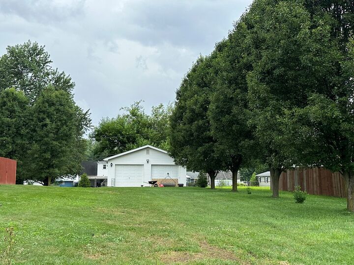 Property Photo: 308 Oak Lane OH 45601