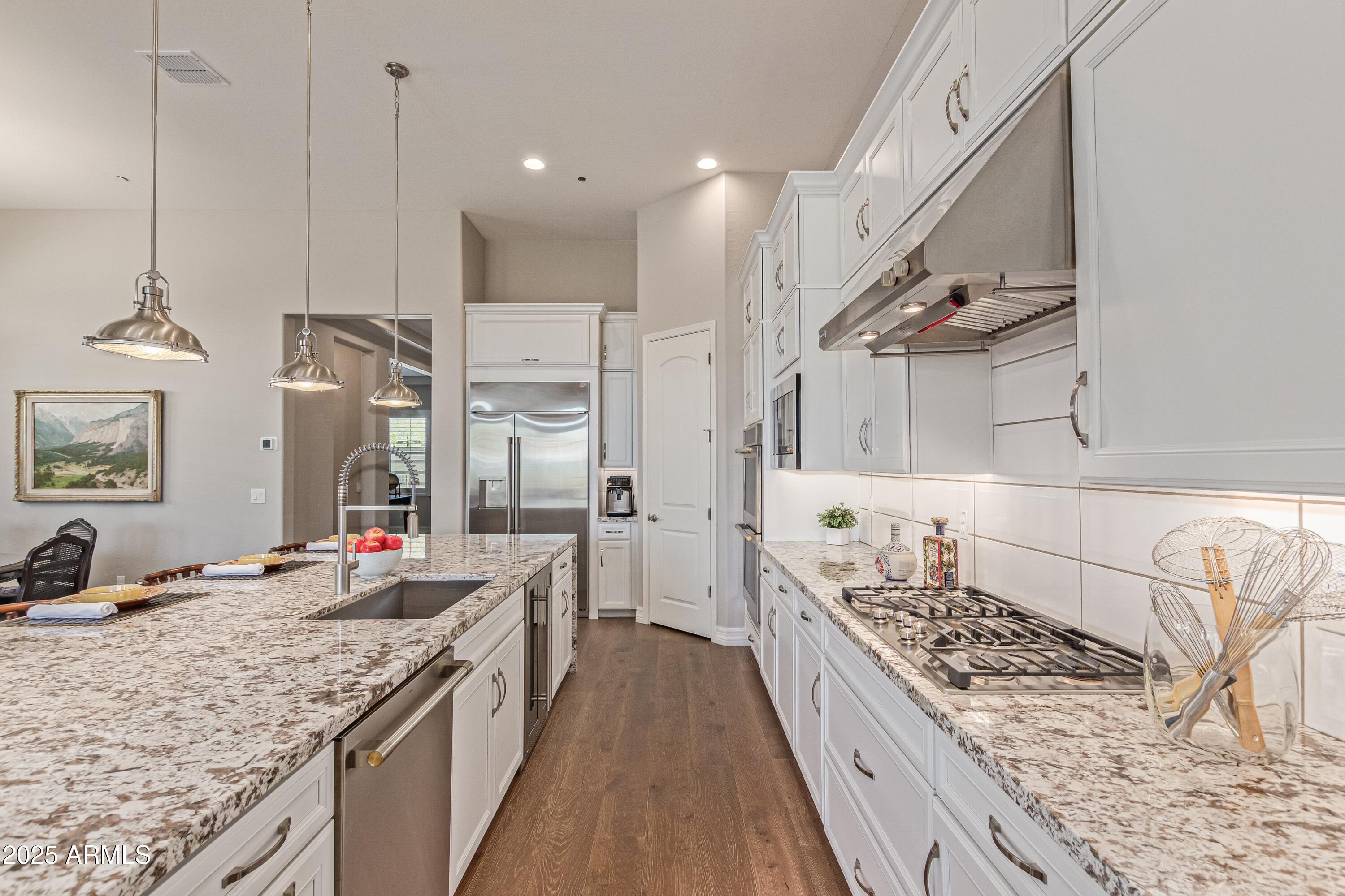 Property Photo: 38500 N School House Road 17 AZ 85331