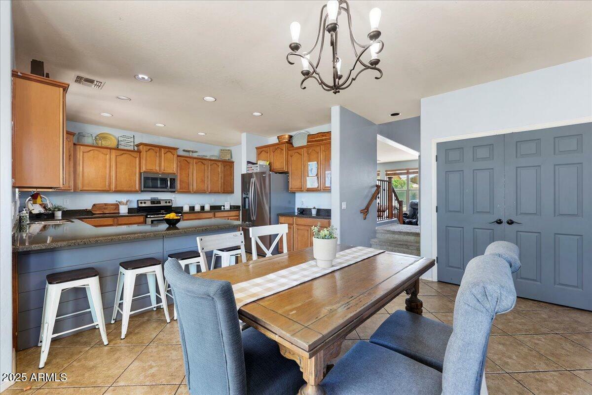 Property Photo: 3126 E Silversmith Trail AZ 85143