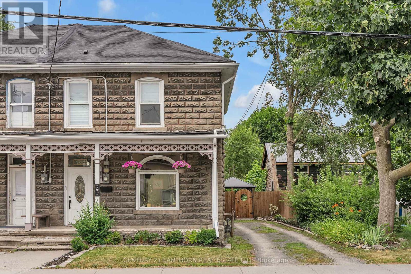 Property Photo:  20 Everett Street  ON K8P 3J9 
