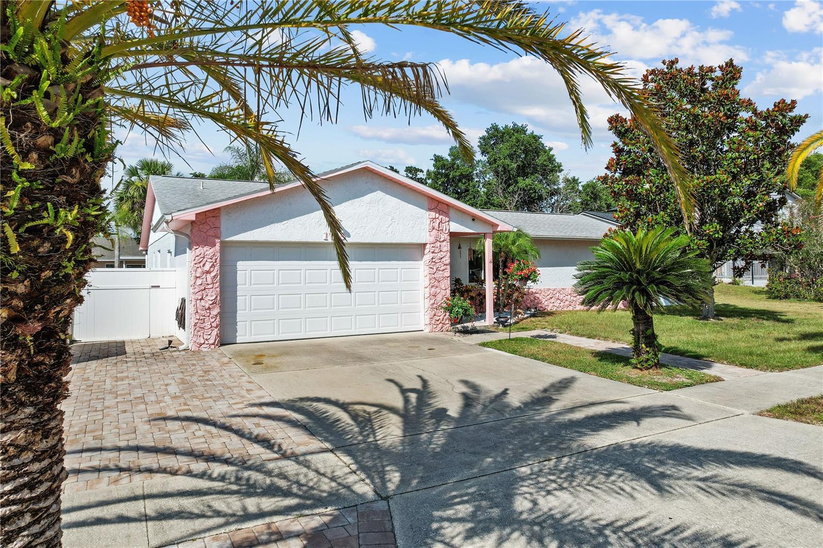 Property Photo: 109 Woodfield Court FL 32773