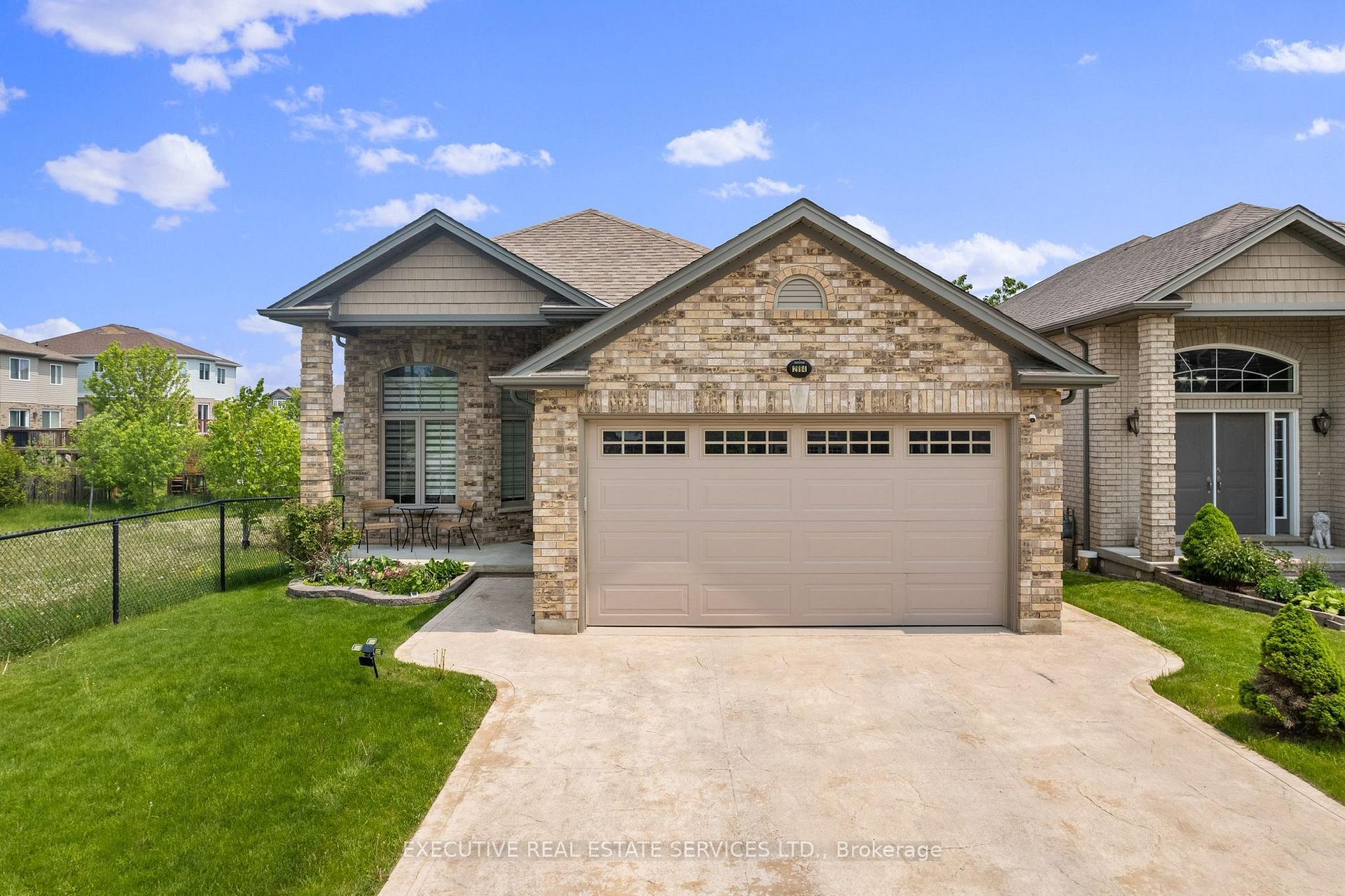 Property Photo:  2884 Devon Road  ON N6E 0A4 